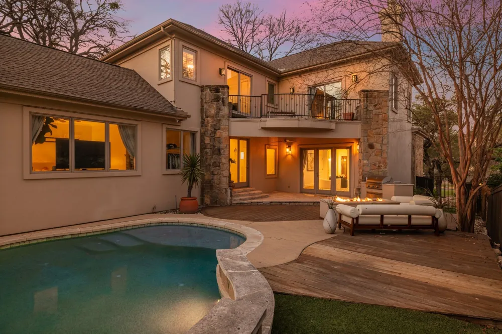 2703 McCullough Street Austin, TX 78703