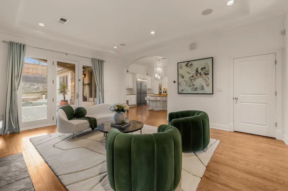 2703 McCullough Street Austin, TX 78703