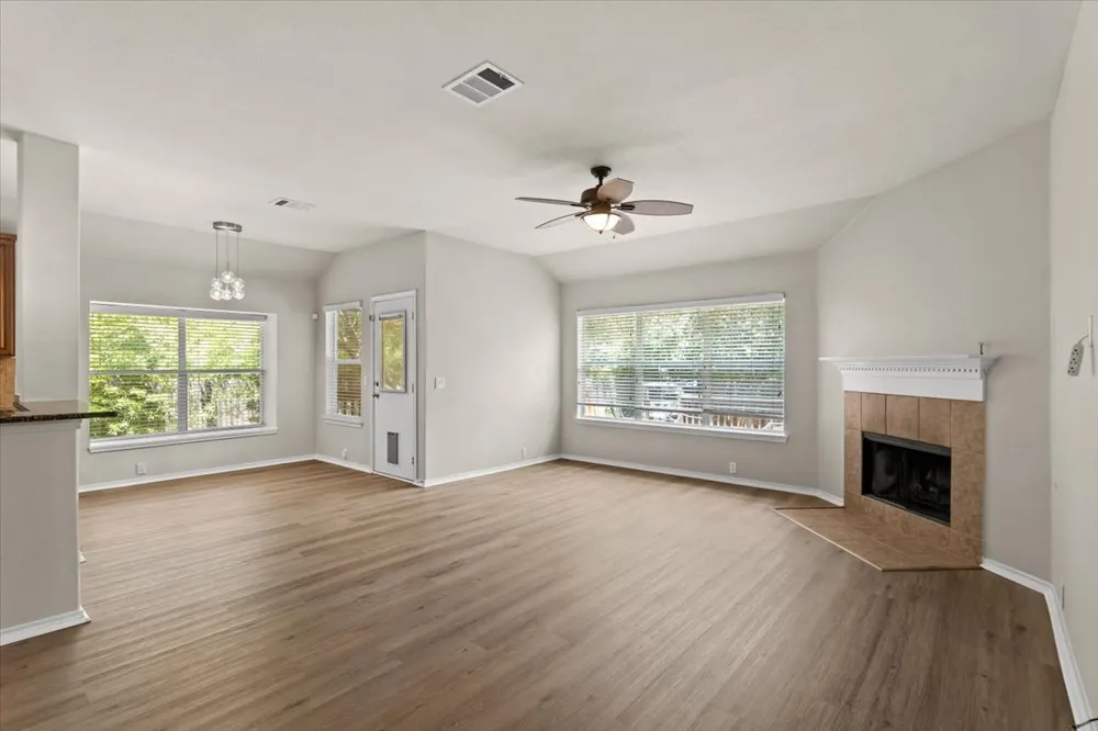 2808 Barefoot Lane Round Rock, TX 78665