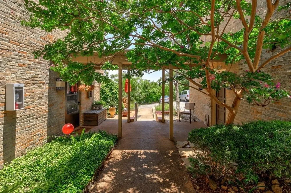 3431 North Hills Drive #103 Austin, TX 78731