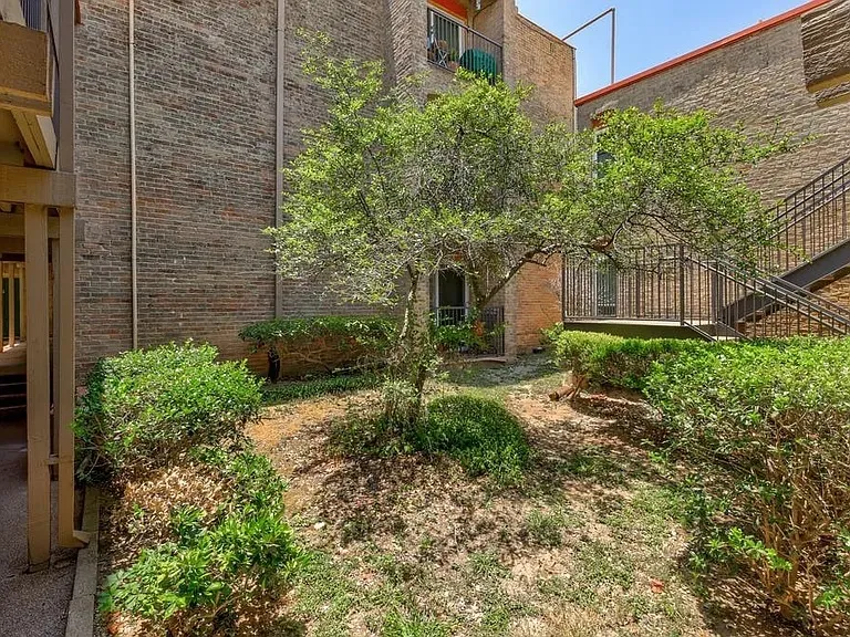 3431 North Hills Drive #103 Austin, TX 78731