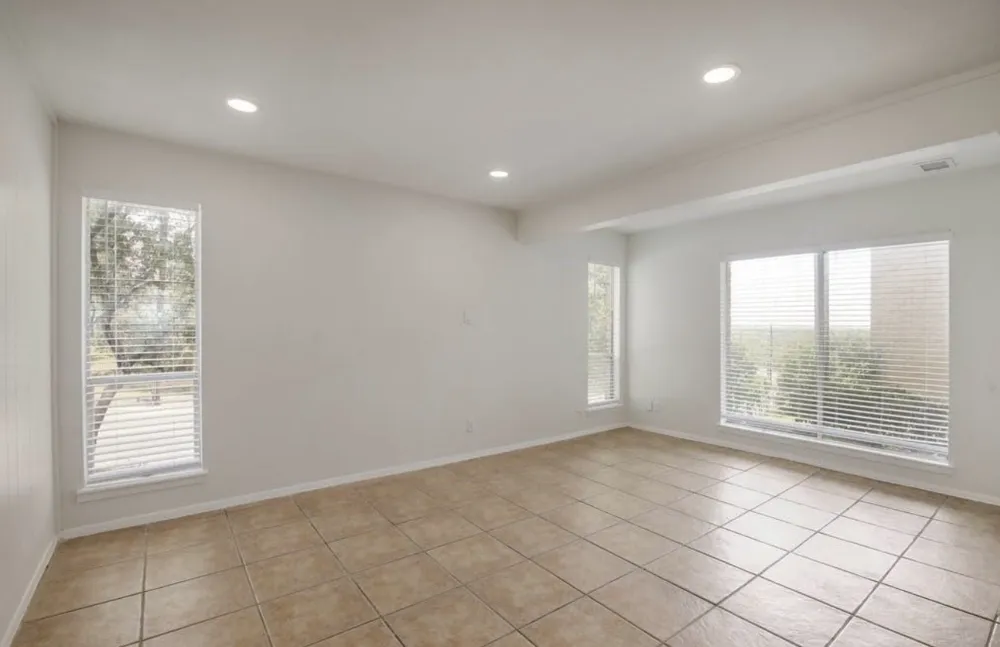 3431 North Hills Drive #103 Austin, TX 78731