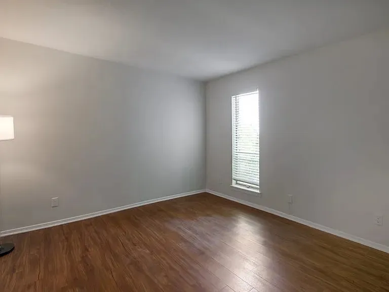3431 North Hills Drive #103 Austin, TX 78731