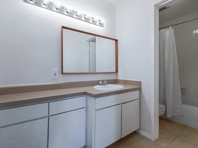 3431 North Hills Drive #103 Austin, TX 78731