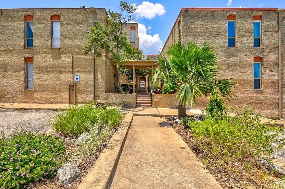 3431 North Hills Drive #103 Austin, TX 78731