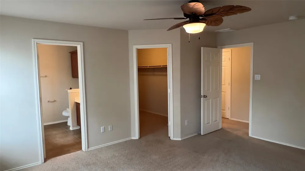 357 Nottingham Loop Kyle, TX 78640
