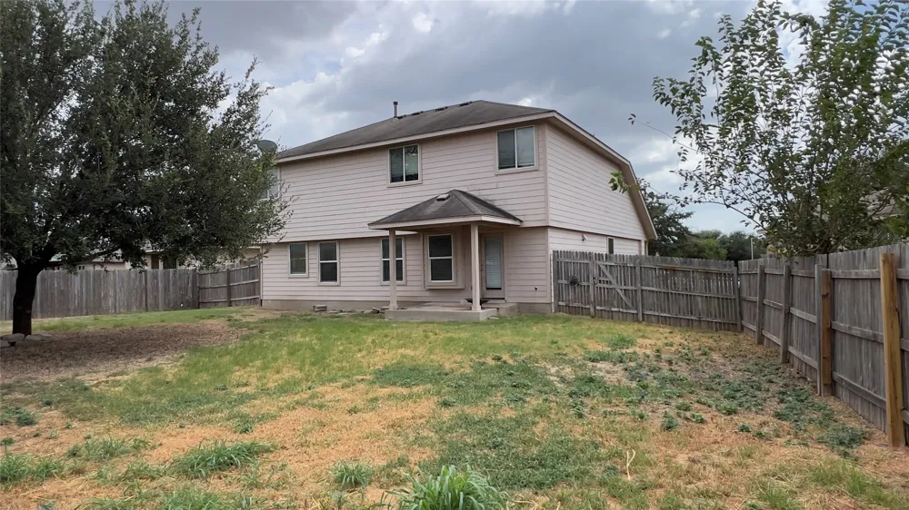 357 Nottingham Loop Kyle, TX 78640