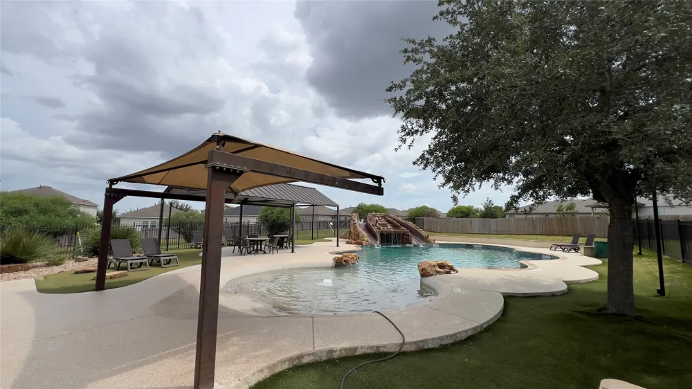 357 Nottingham Loop Kyle, TX 78640