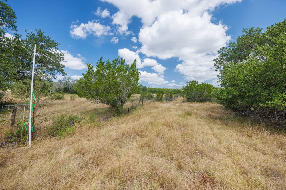 7 Summit Ridge Trail Round Mountain, TX 78663