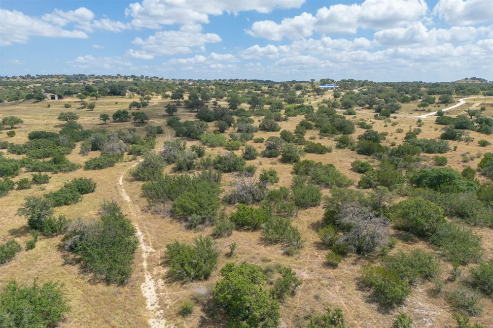 7 Summit Ridge Trail Round Mountain, TX 78663