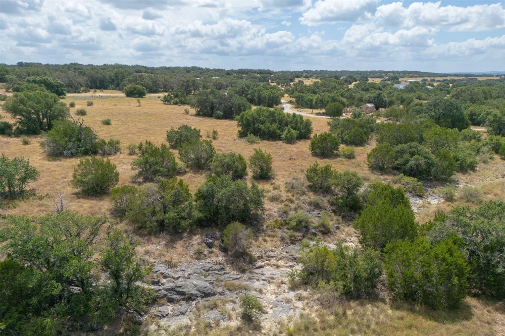 7 Summit Ridge Trail Round Mountain, TX 78663