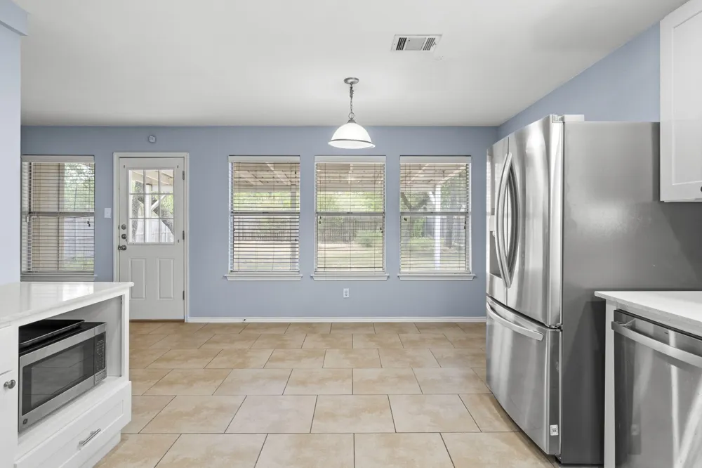 4015 Iriona Bend Austin, TX 78749