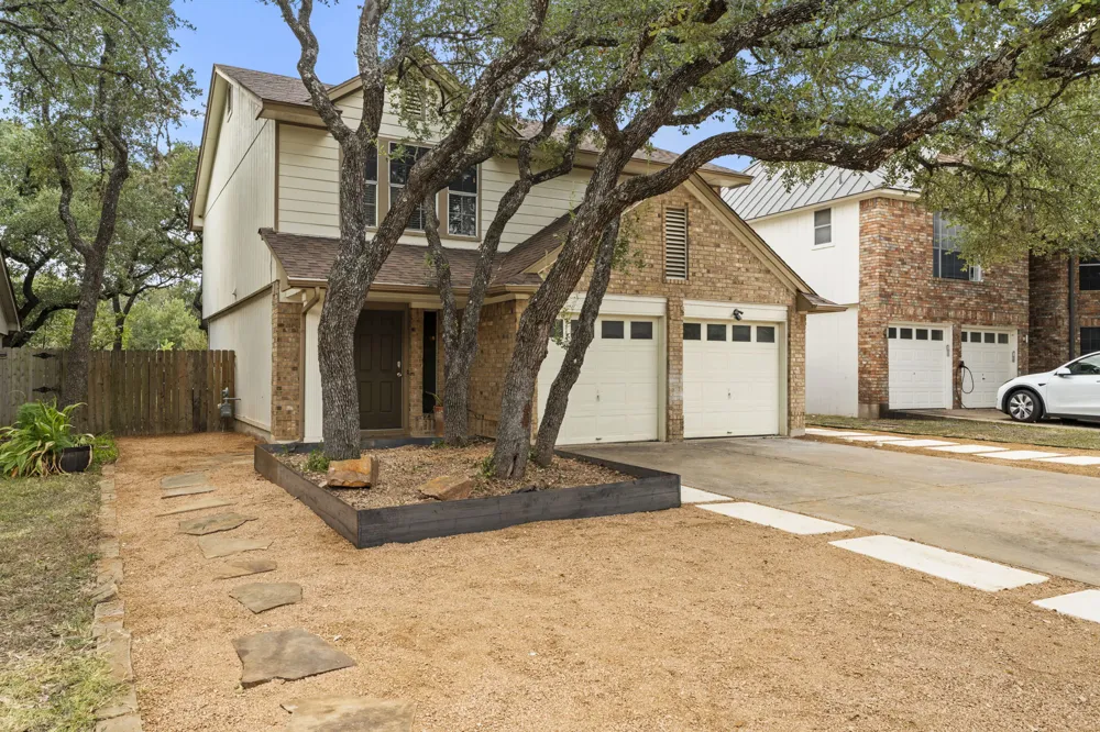 4015 Iriona Bend Austin, TX 78749