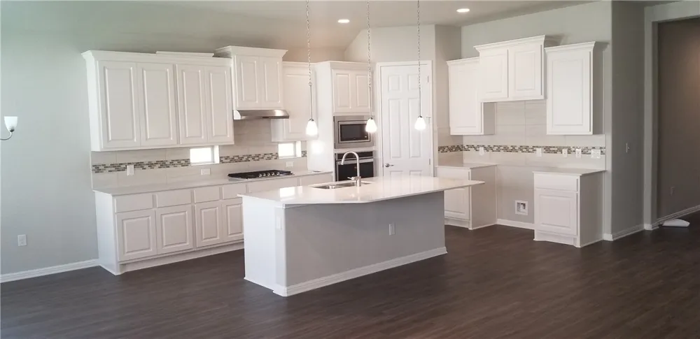 908 Kingston Place Cedar Park, TX 78613