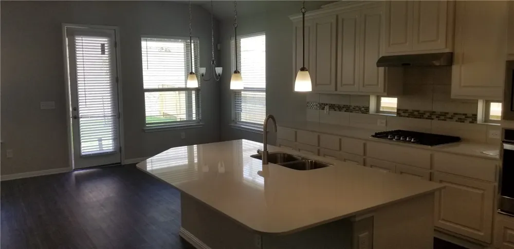 908 Kingston Place Cedar Park, TX 78613