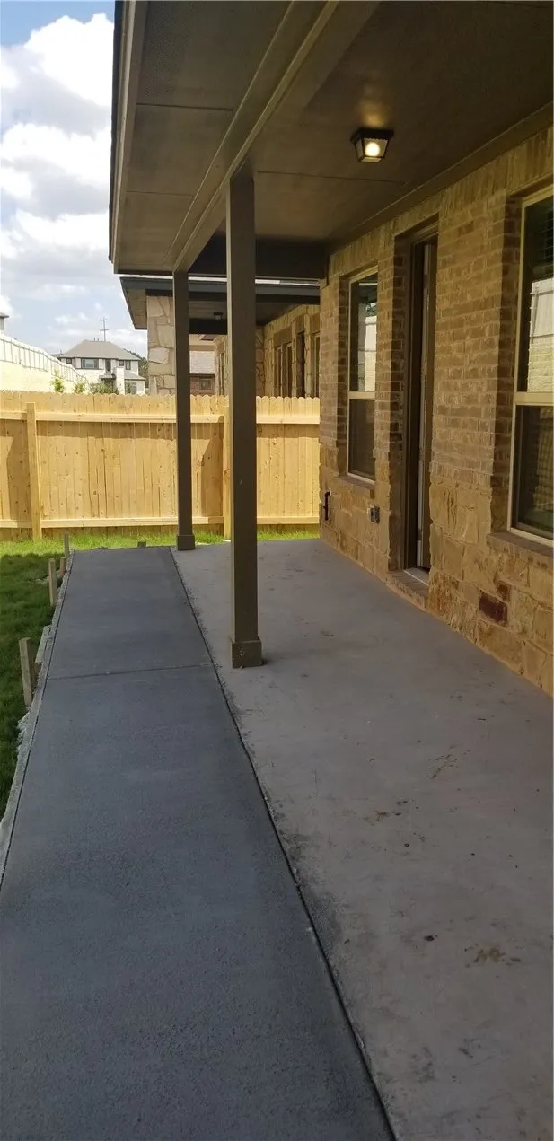 908 Kingston Place Cedar Park, TX 78613