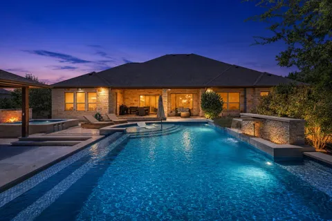 216 Oak Valley Court