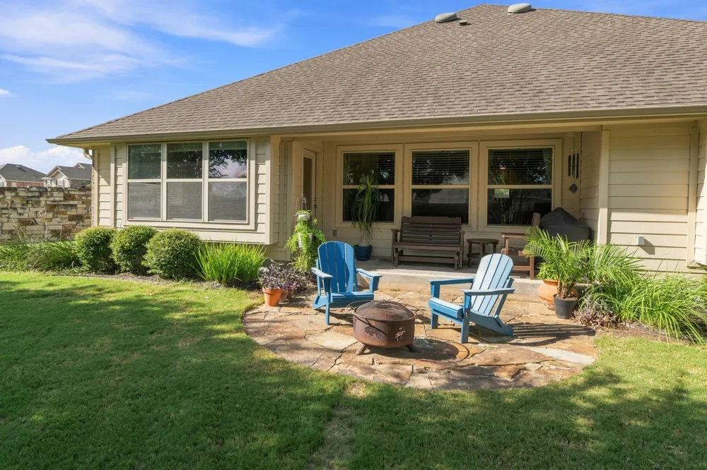 100 Lismore Street Hutto, TX 78634