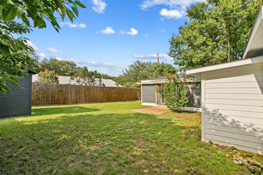 103 Avenue C Johnson City, TX 78636