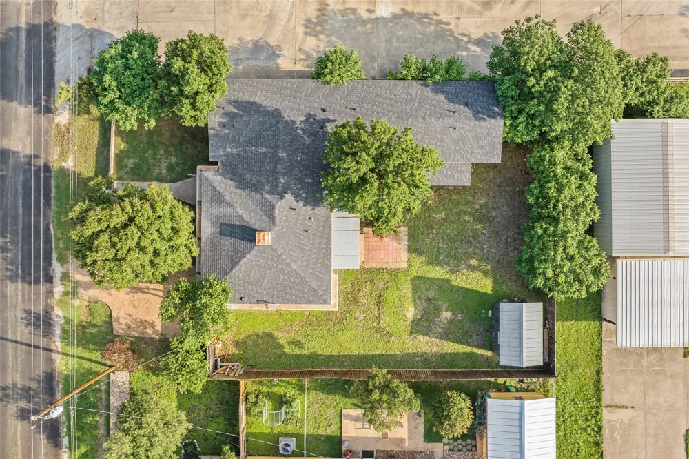 103 Avenue C Johnson City, TX 78636