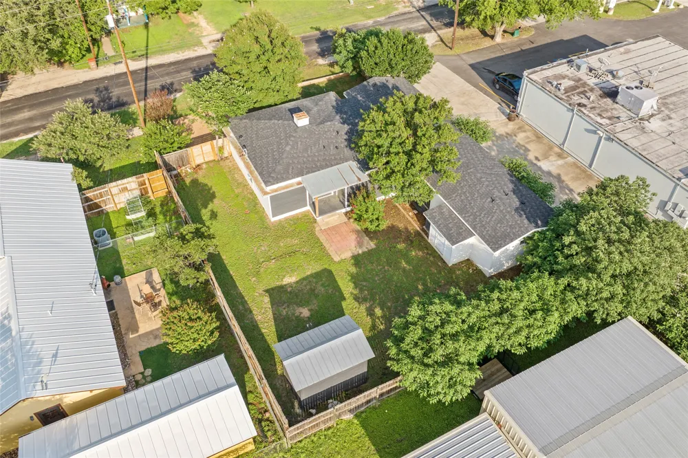 103 Avenue C Johnson City, TX 78636