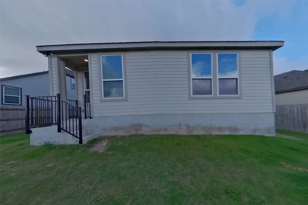 445 Raglands Road Leander, TX 78641