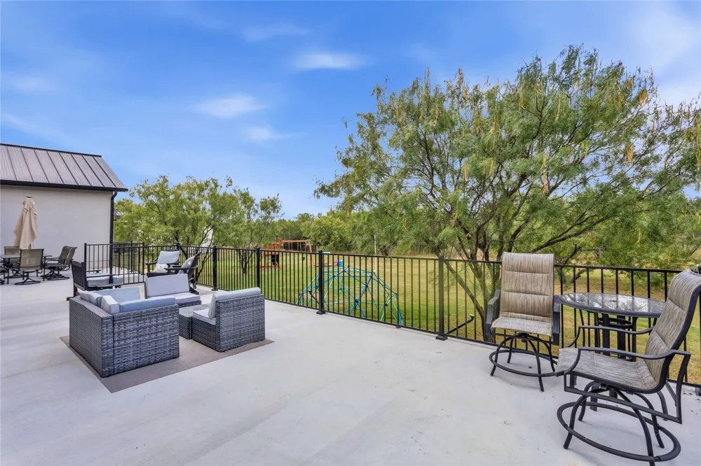 609 Paintbrush Horseshoe Bay, TX 78657