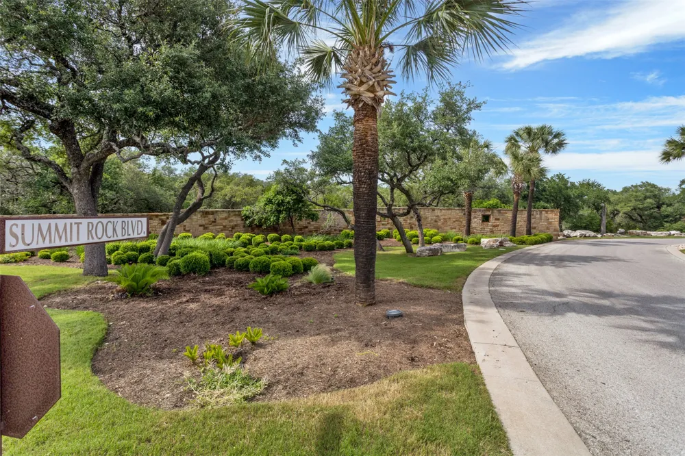 609 Paintbrush Horseshoe Bay, TX 78657