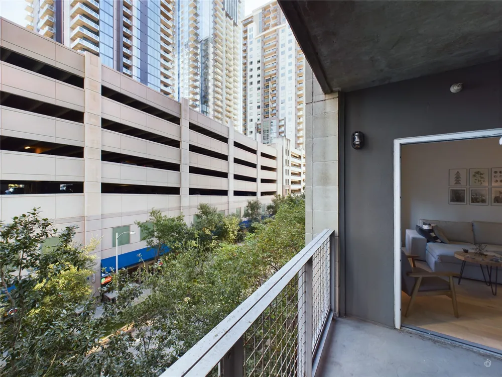54 Rainey Street #415 Austin, TX 78701