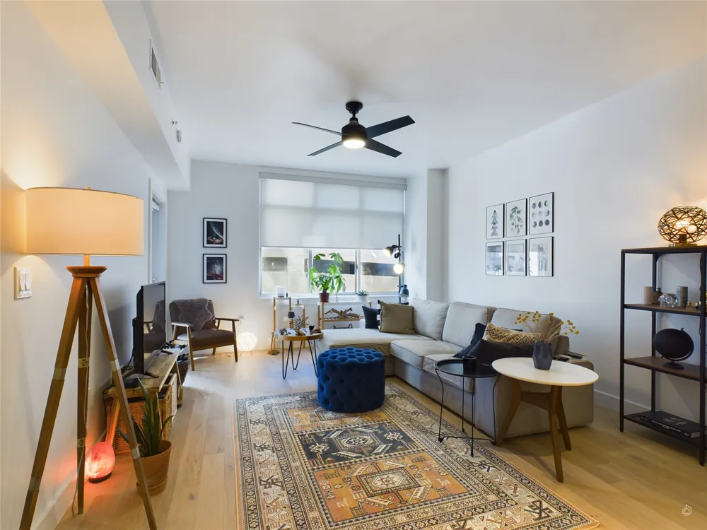 54 Rainey Street #415 Austin, TX 78701