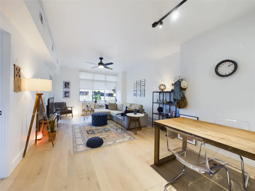 54 Rainey Street #415 Austin, TX 78701