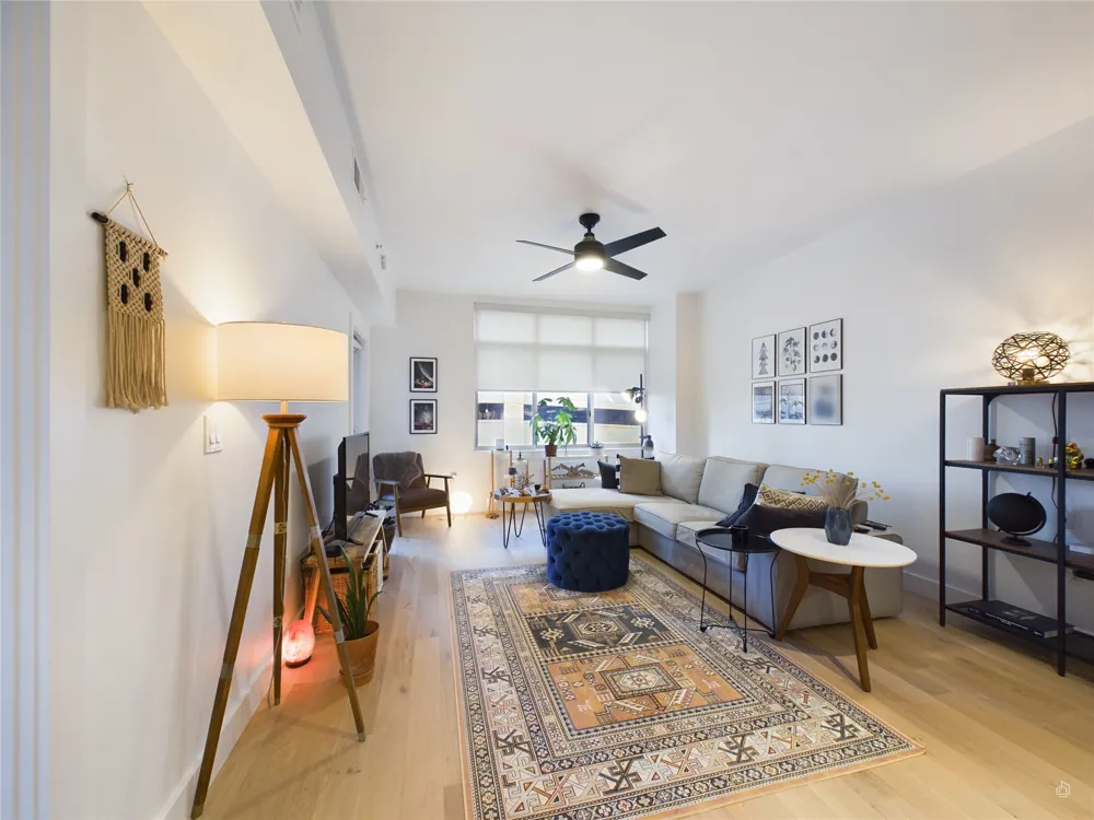 54 Rainey Street #415 Austin, TX 78701