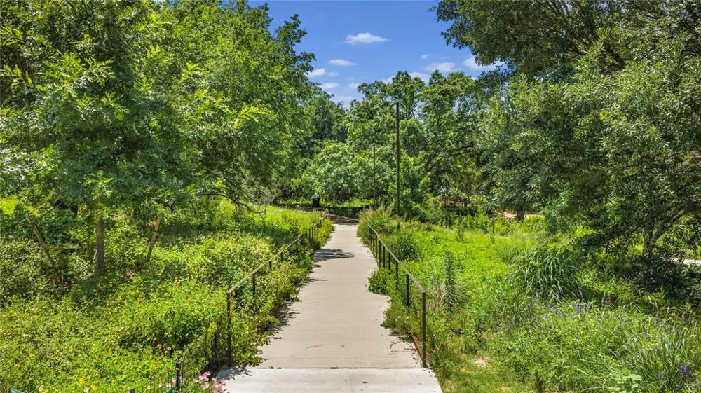 54 Rainey Street #415 Austin, TX 78701