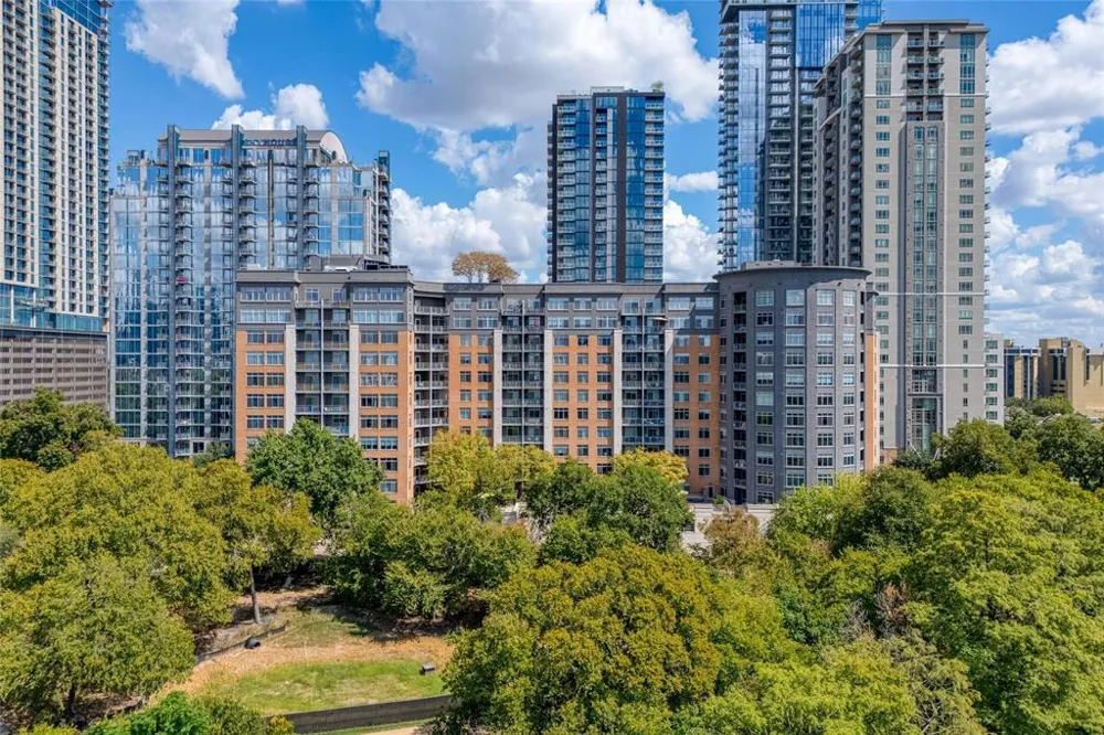 54 Rainey Street #415 Austin, TX 78701