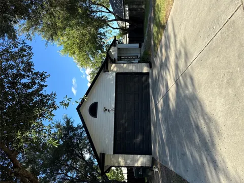 220 Bailey Loop
