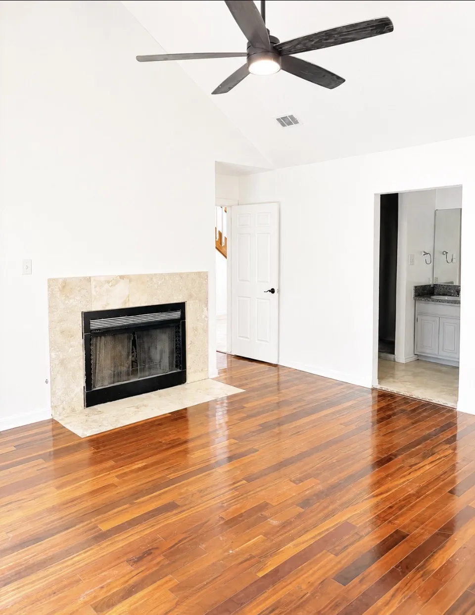 302 Meadow Creek Drive Pflugerville, TX 78660