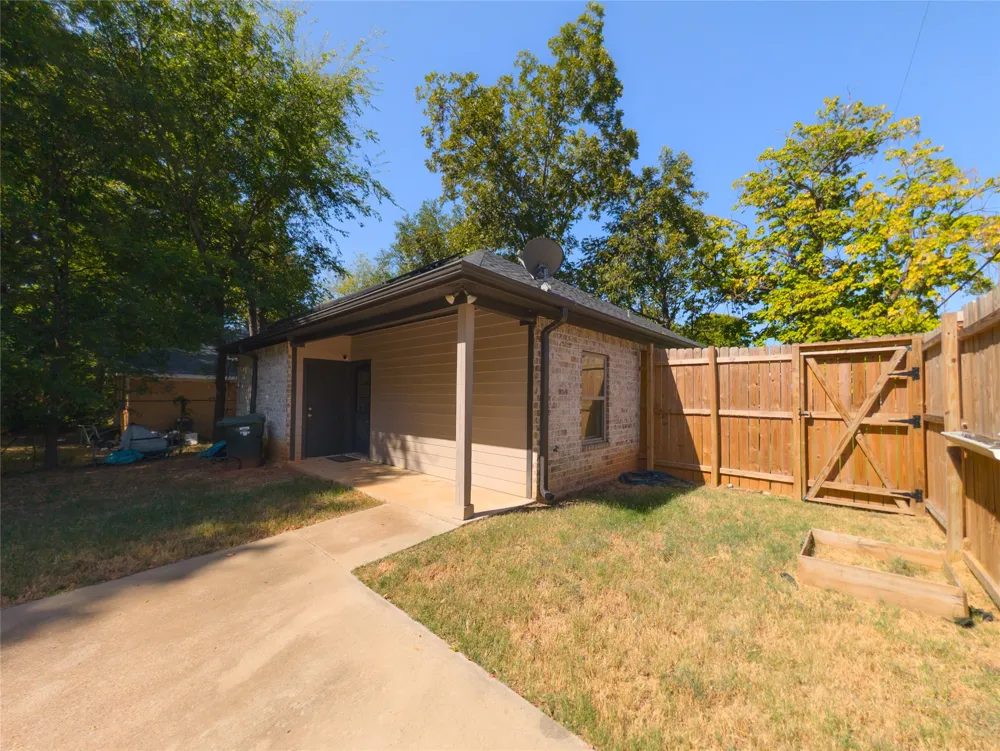 1315 Ross Avenue Tyler, TX 75702
