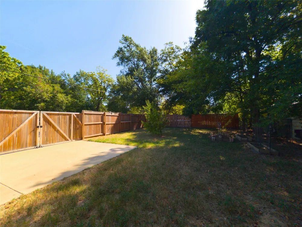 1315 Ross Avenue Tyler, TX 75702