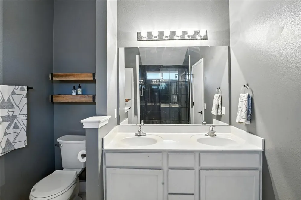 6001 Andross Court Hutto, TX 78634