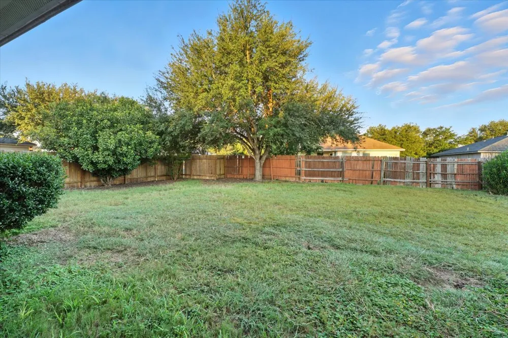 6001 Andross Court Hutto, TX 78634