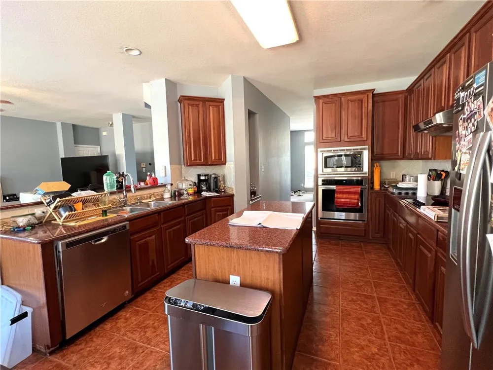 802 Stevenage Drive Pflugerville, TX 78660