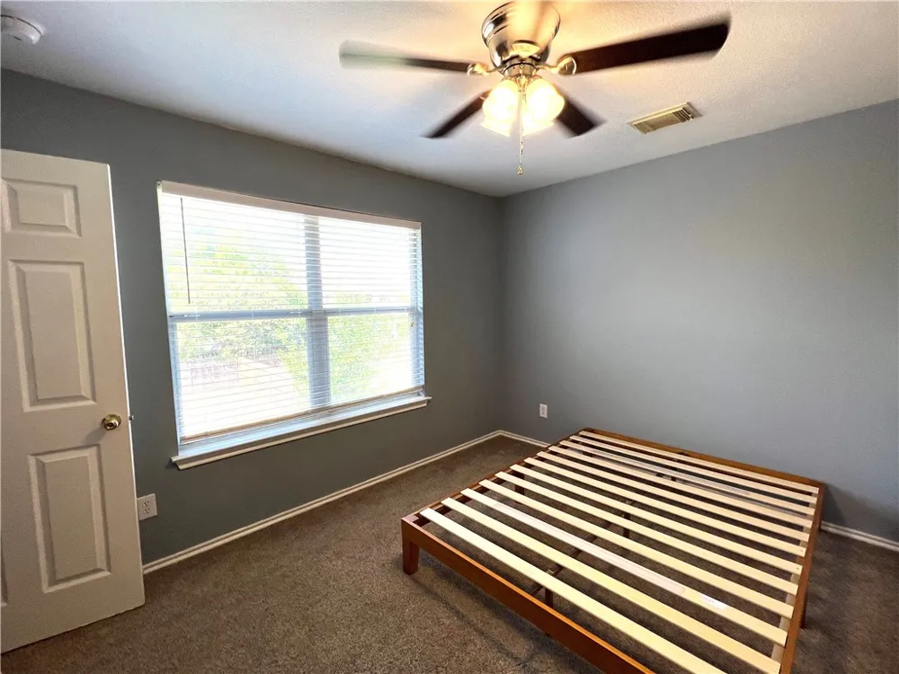802 Stevenage Drive Pflugerville, TX 78660