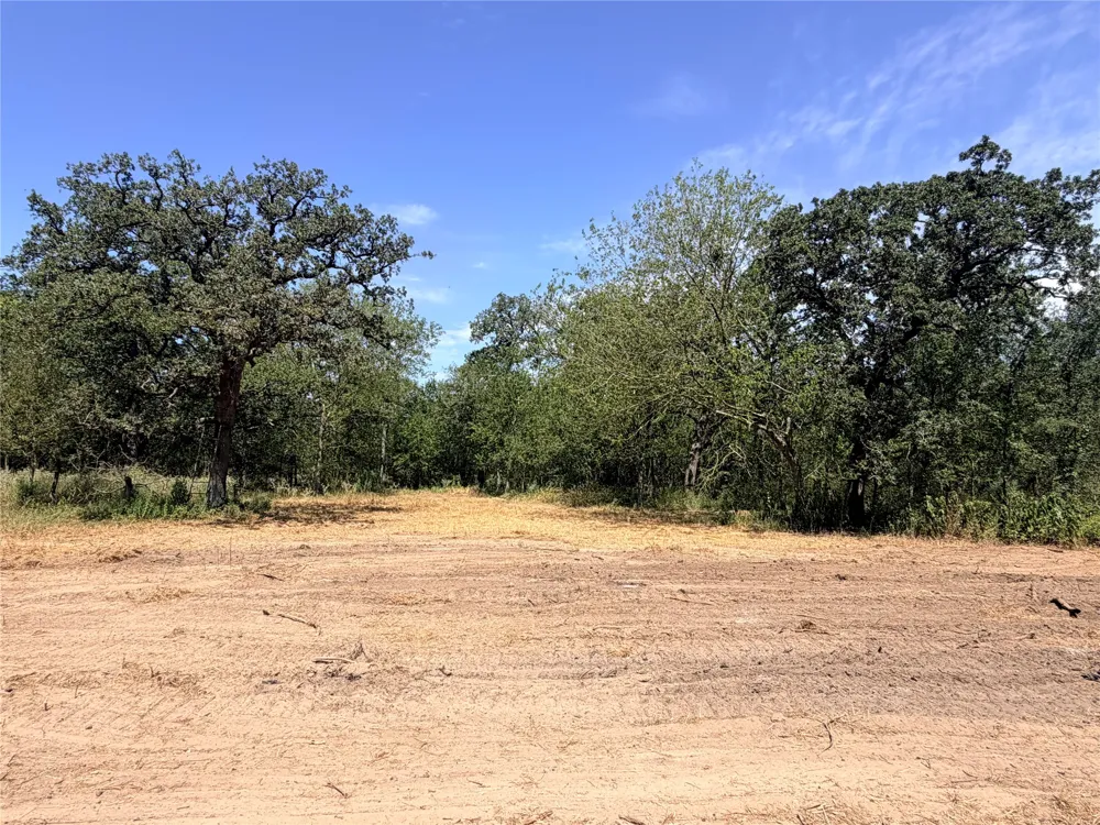 Pumper Tract 1 Road Luling, TX 78648
