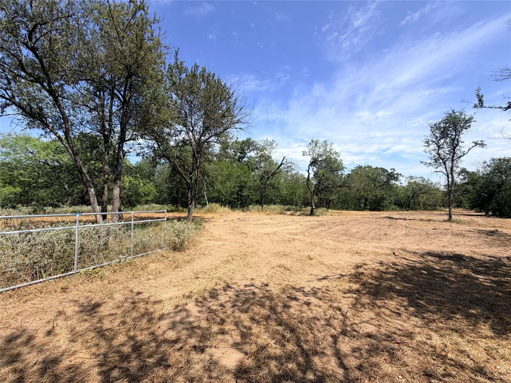 Pumper Tract 1 Road Luling, TX 78648