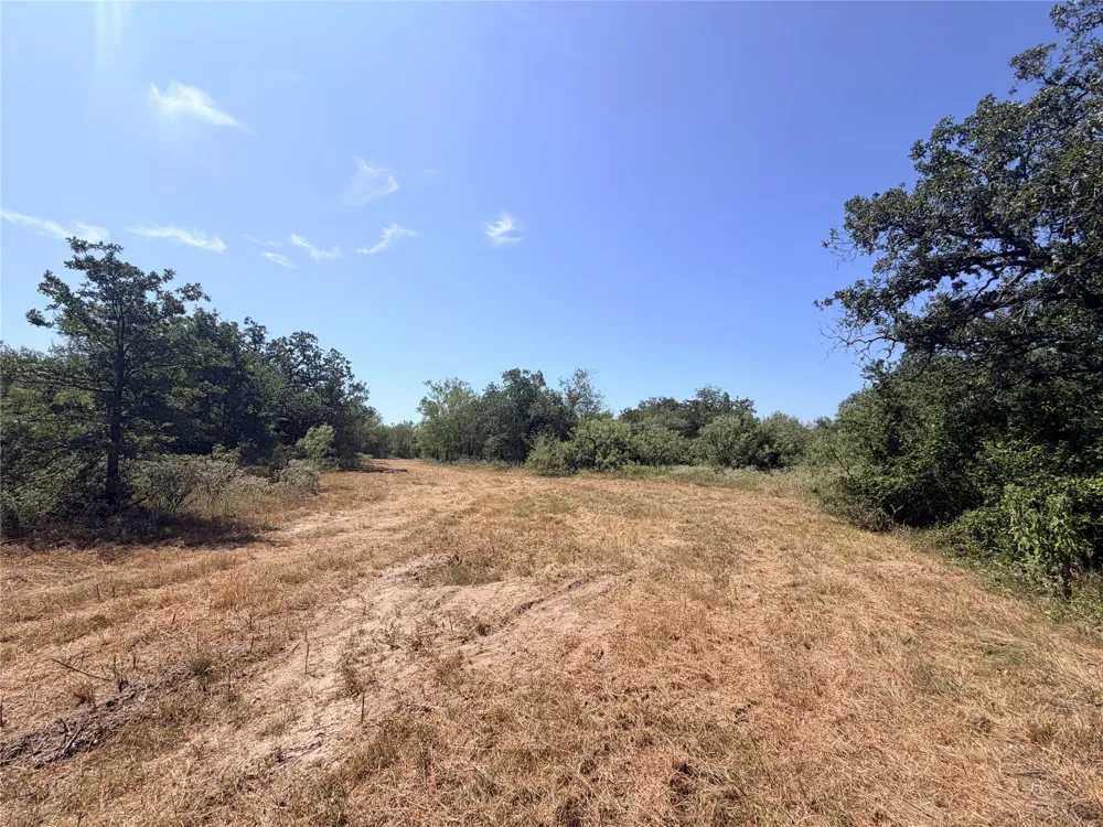 Pumper Tract 1 Road Luling, TX 78648