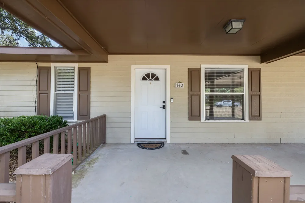 740 E Roitsch Lane La Grange, TX 78945