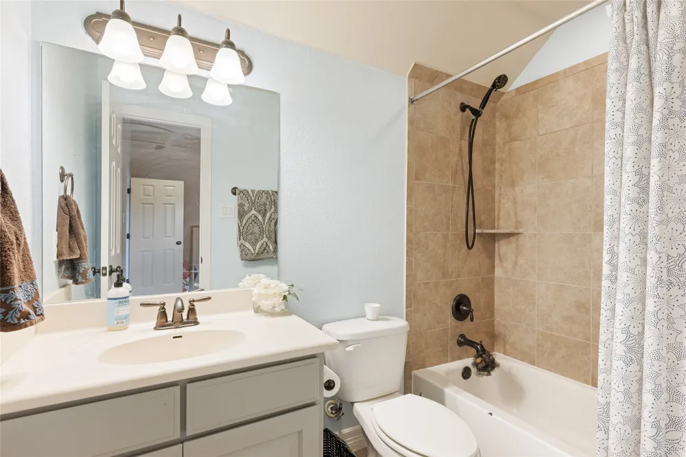 2245 Ambush Canyon Leander, TX 78641