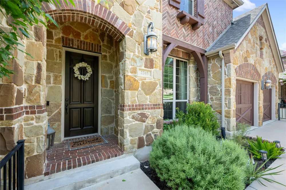2245 Ambush Canyon Leander, TX 78641