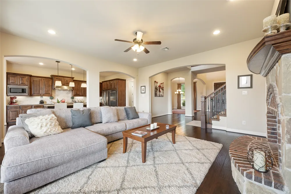 2245 Ambush Canyon Leander, TX 78641