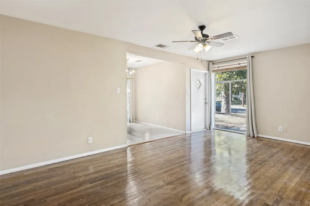1405 Broadmoor Drive Austin, TX 78723